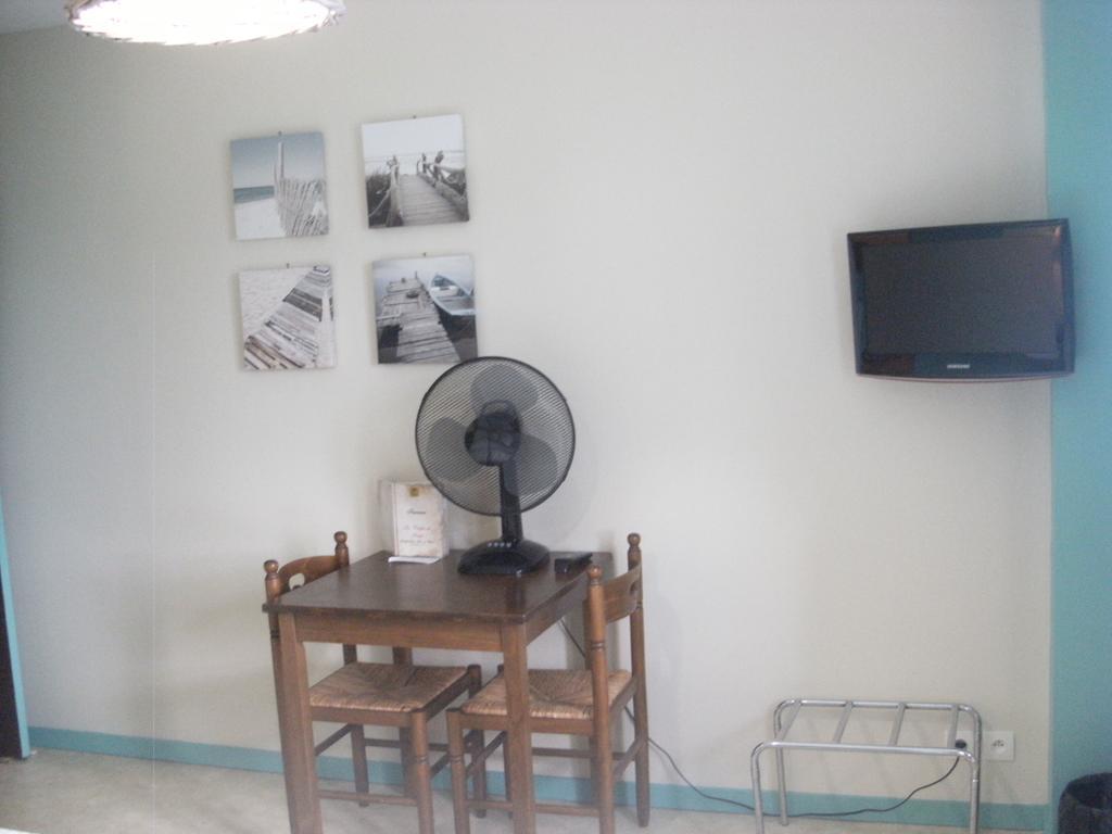 Les Confins Du Perche Tuffé Quarto foto